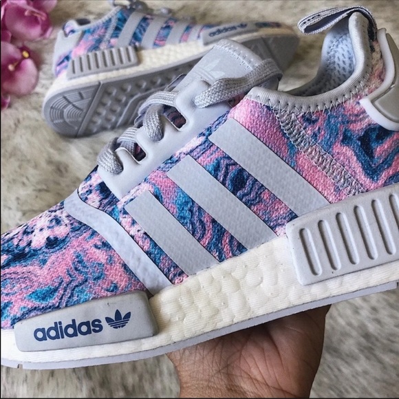 ‼️sold‼️🍭 Rare Adidas NMD R1 Tie Dye 6Y/7.5W - Picture 5 of 8